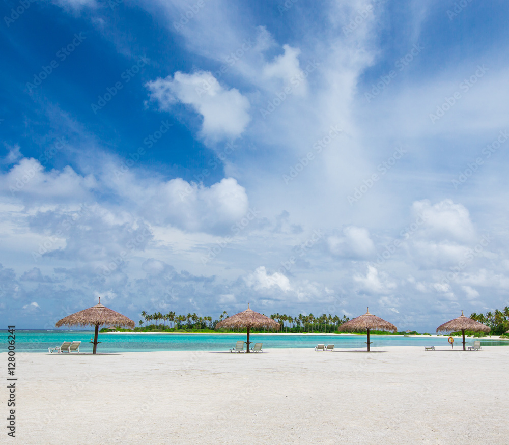 Fototapeta premium tropical beach in Maldives