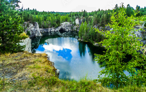 Fototapeta Naklejka Na Ścianę i Meble -  Mountain lake. Republic of Karelia. Mountain park 