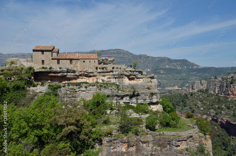 Fototapeta premium Ancient village Siurana on the top of the mountain