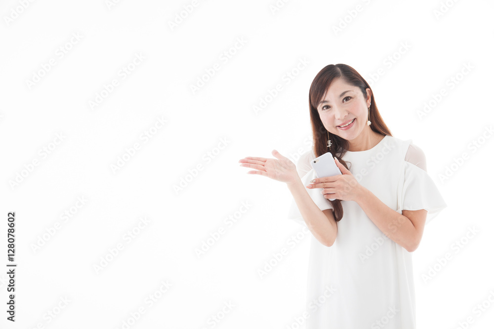 ポートレート・ミドル女性白バック