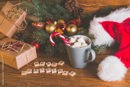 Fototapeta Naklejka Na Ścianę i Meble -  Christmas tree with gifts