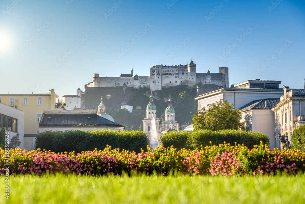 Fototapeta premium Famous fortress Hohensalzburg from Mirabell garden, Salzburg, Austria