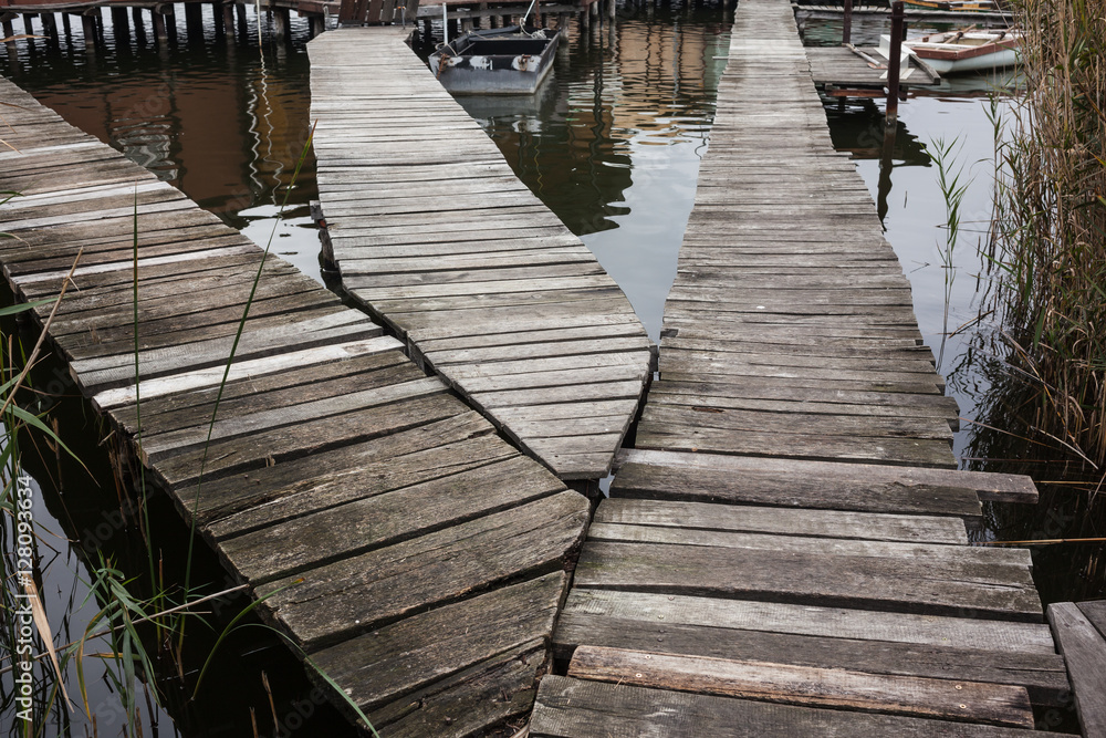 Fototapeta premium old wood bridge