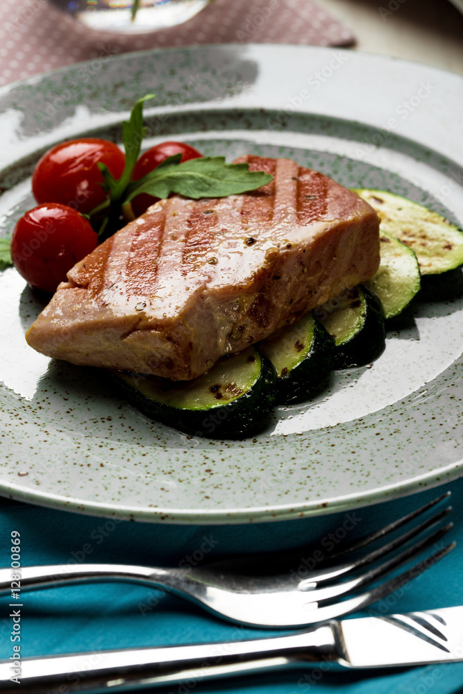 tuna steak with zucchini and cherry tuna steak with zucchini and cherry