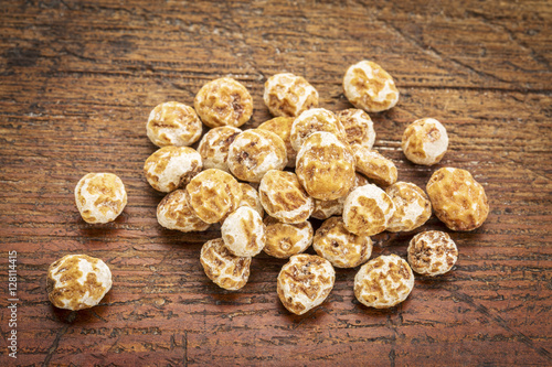 organic peeled tiger nuts