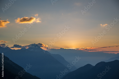 Sonnenaufgang in den Alpen