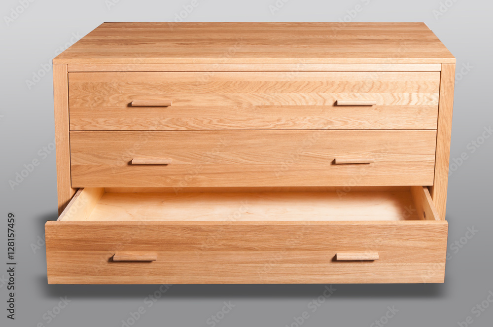 Oak chest of drawers Oak chest of drawers
