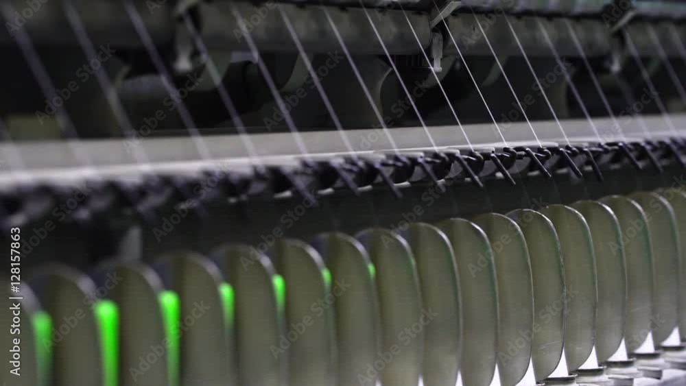 Прядильная фабрика. Производства тканей,  шелка,  льна,  синтетики, ниток. Автоматизированный процесс. 