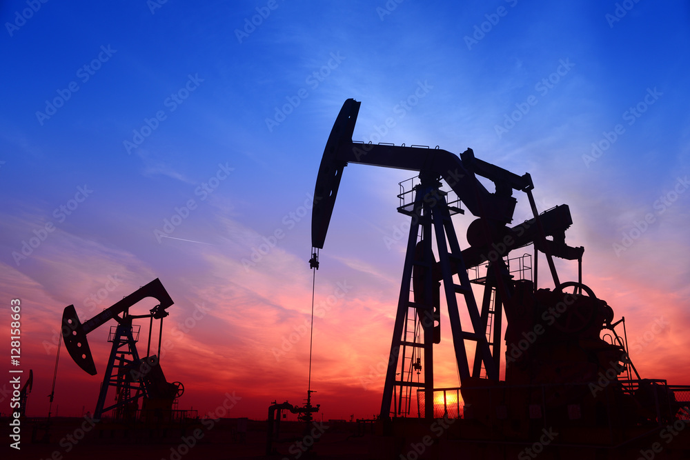 Is work of pumping unit, under the setting sun Is work of pumping unit, under the setting sun