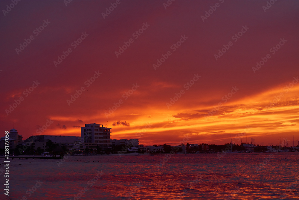 Fototapeta premium Sunset on the Caribbean Sea