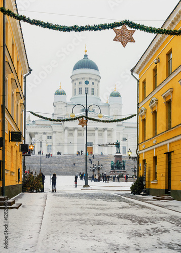 Obraz na płótnie Christmas in Helsinki. Cathedral of St. Nicholas in the Senate S w salonie