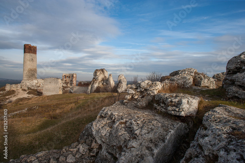 Ruiny Zamku Olsztyn na Szlaku Orlich Gniazd