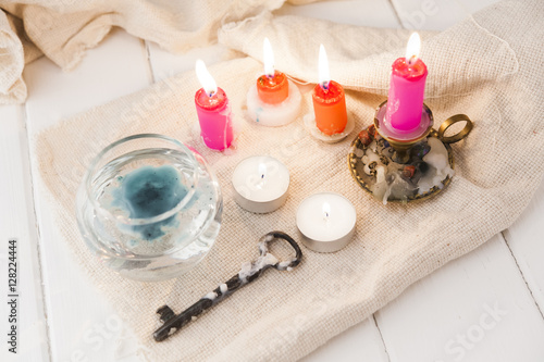 Andrzejki - St Eve. Andrew - omens of wax, lost wax by key 