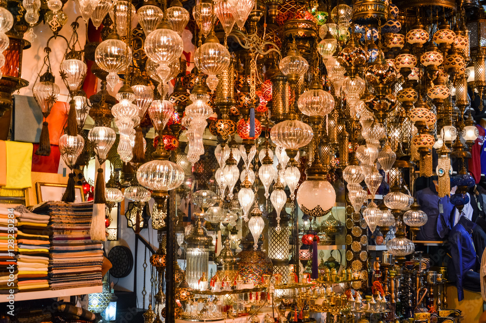 Naklejka premium Turkish decorative lamps on Grand Bazaar at Istanbul