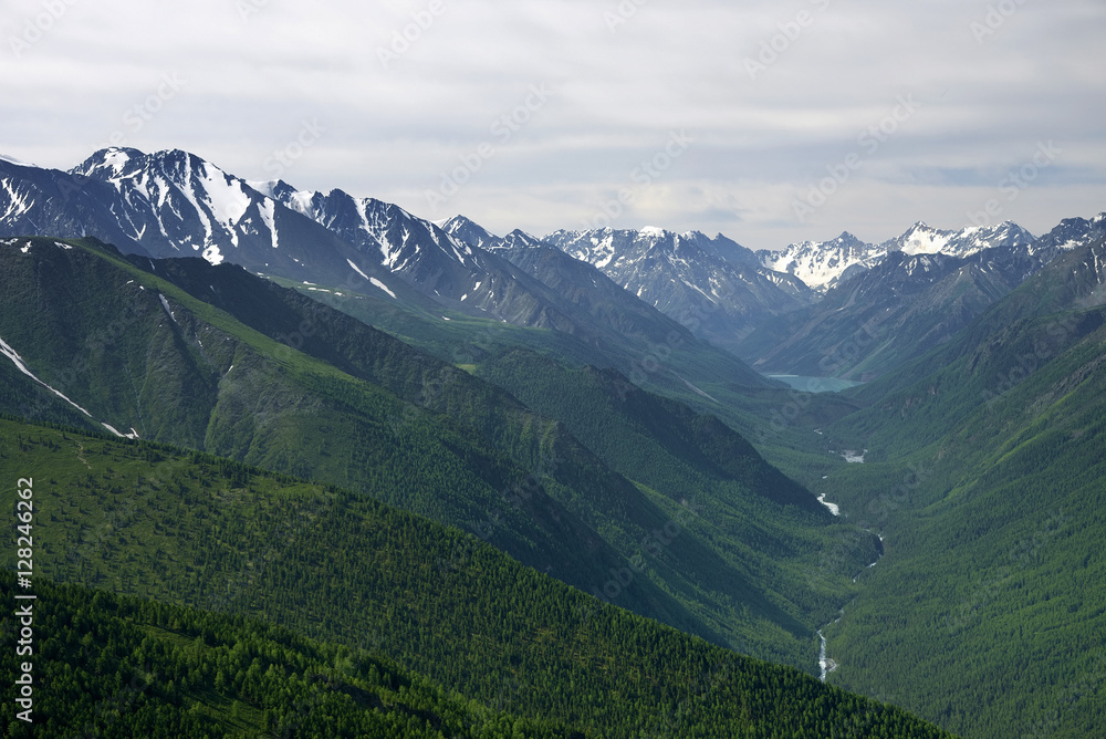 Fototapeta premium Alpine landscape in Altai Mountains, Siberia, Russian Federation