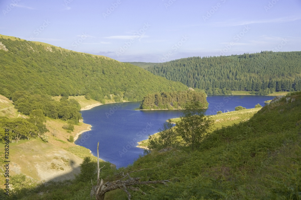 Fototapeta premium reservoir elan valley wales