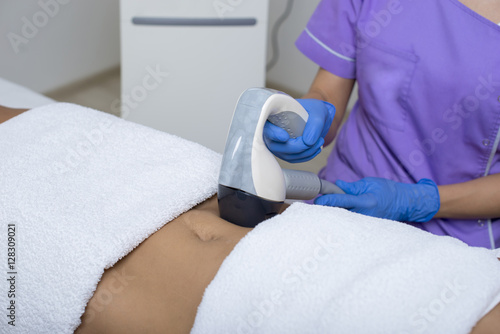 Body treatment device using the latest and finest technological advances