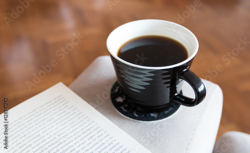 kahve ve kitap photo