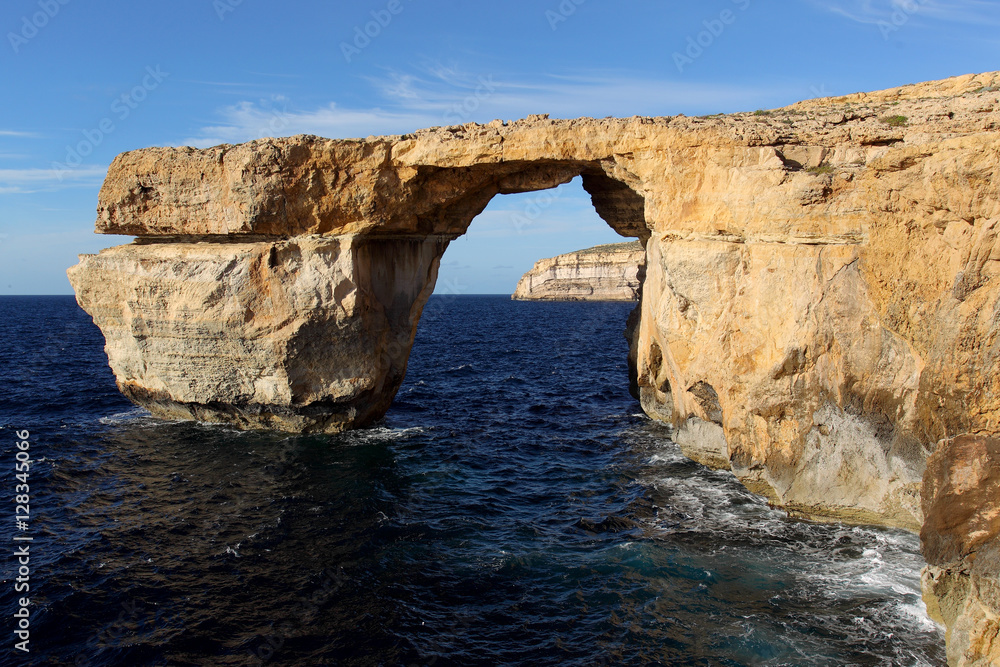 Klifowe wybrzeże w rejonie Azure Window na Malcie
