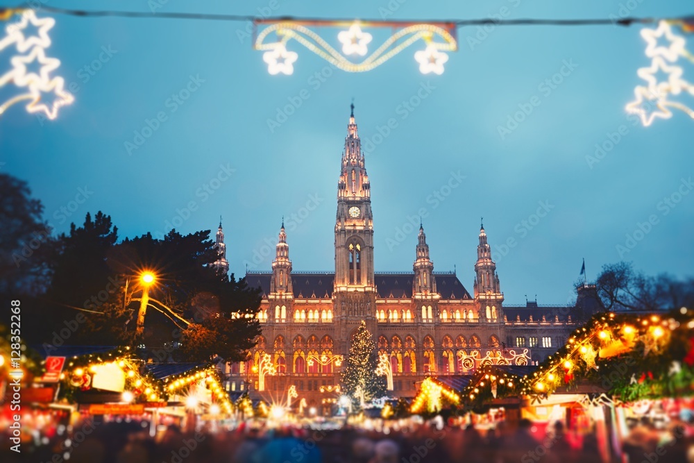 Obraz premium Christmas market in Vienna