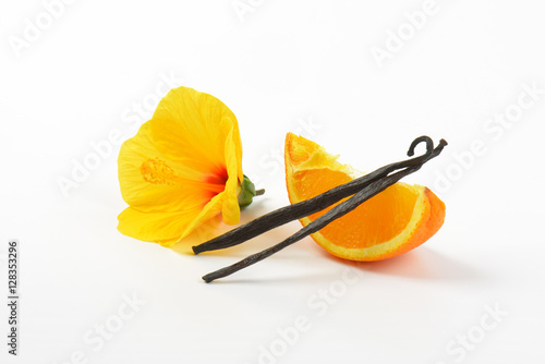 hibiscus, orange and vanilla pods