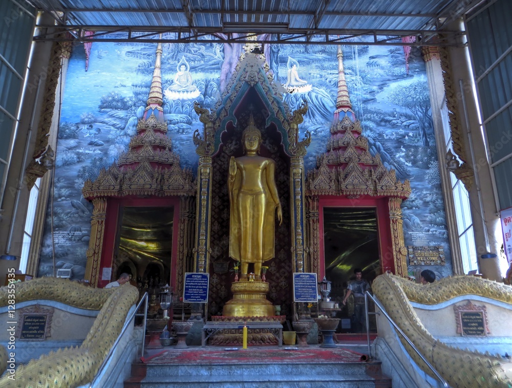 Naklejka premium Wat Bang Phli Bangkok Thailand