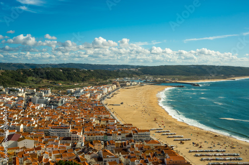 ナザレ（ポルトガル）の風景 © tarasan
