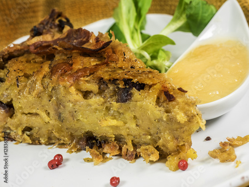 Rheinischer döppekuchen