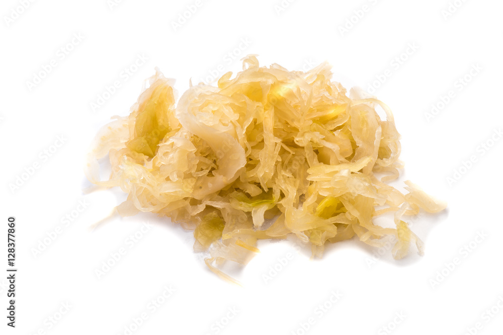 Sauerkraut isoliert auf weiß Sauerkraut isoliert auf weiß