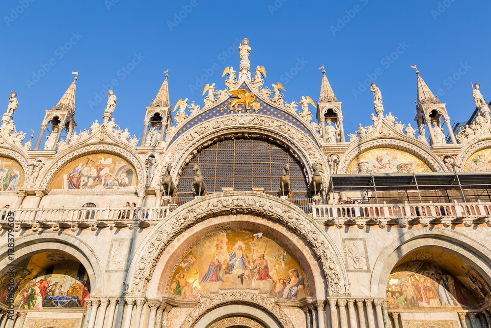 Statues on the roof of the Cathedral of San Marco, Venice, Italy