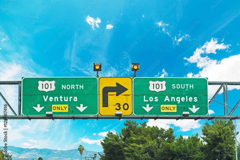 101 freeway crossroad sign in Los Angeles
