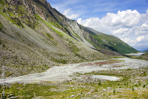 Akkem Valley in Altai Mountains Natural Park - UNESCO Natural Monument, Siberia, Russian Federation © Rechitan Sorin