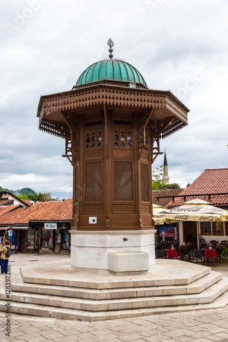 The Sebilj fountain in Sarajevo photo