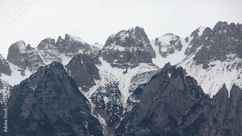 Snowy peaks / Cime innevate © eagle12