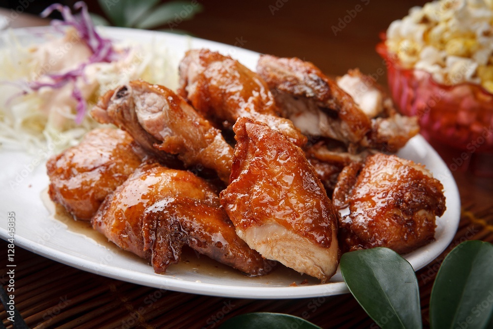 roasted soy sauce chicken, 훈제간장치킨, ganjang chicken