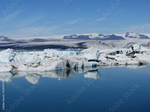 Der Gletschersee J  kuls  rl  n in Island