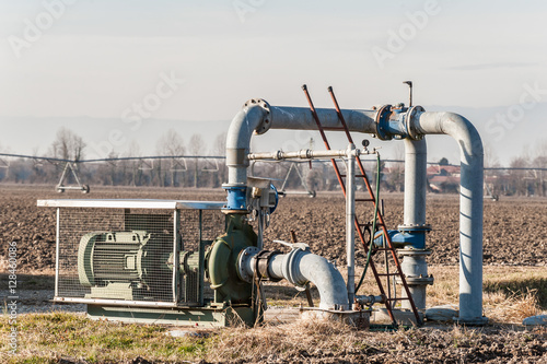 Irrigation water pumping system