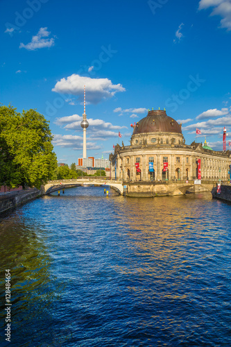 Obraz na płótnie Berlin Museumsinsel with TV tower at sunset, Berlin, Germany w salonie
