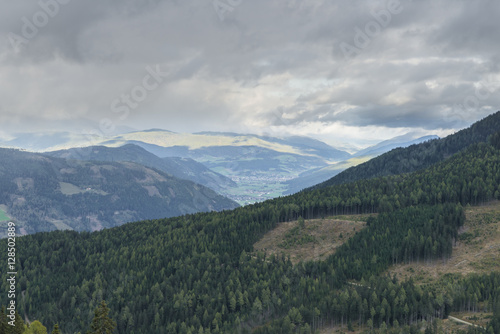 Blick vom Katschberg auf die umliegenden Berge © stgrafix