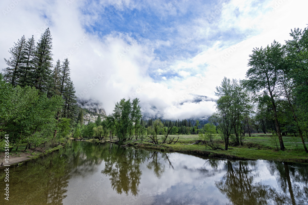 Obraz premium Yosemite Nationalpark See