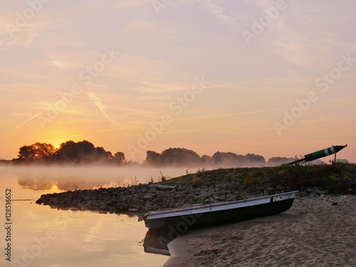 Sonnenaufgang an der Elbe- Biosphärenreservat Niedersächsische Elbtalaue