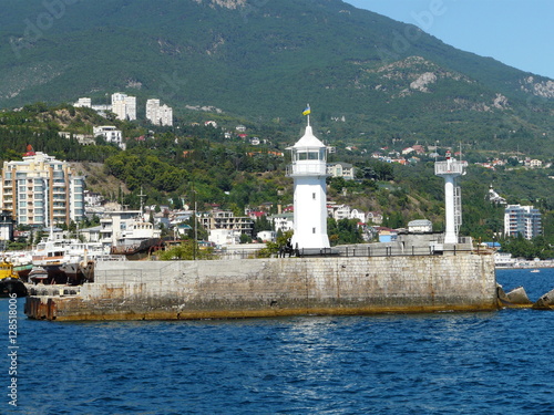 marina at the foot of the mountain