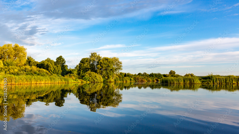 Obraz premium nice summer scene on river