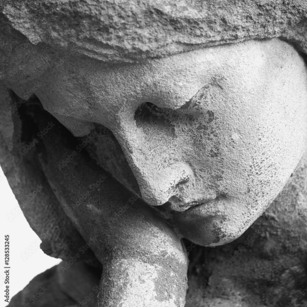 Fototapeta Antyczny posąg Matki Boskiej modlącej się (religia, wiara, święty