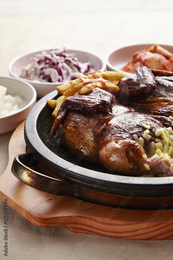 누룽지통닭, nurungji tongdak, crust of overcooked rice 누룽지통닭, nurungji tongdak, crust of overcooked rice