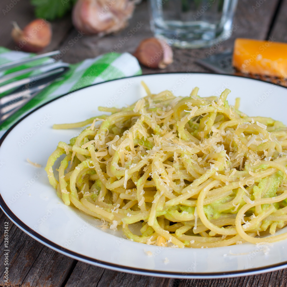 Pasta with cheese and avocado