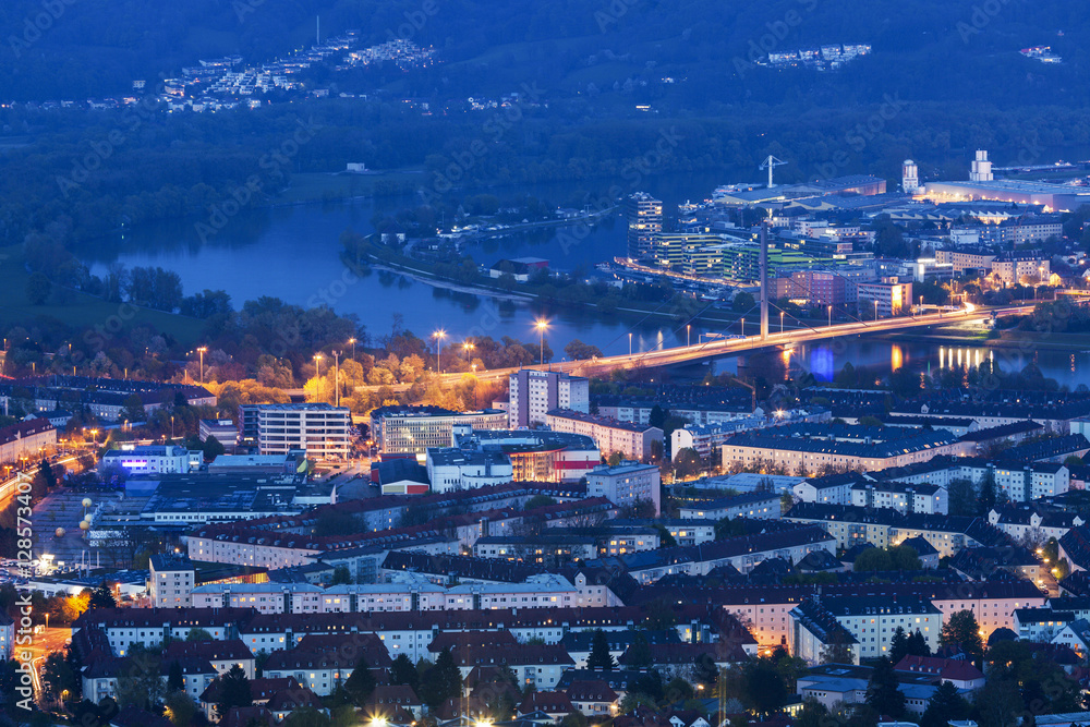 Linz panorama at night