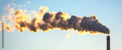 Foto Luftverschmutzung durch Abgase der Industrie