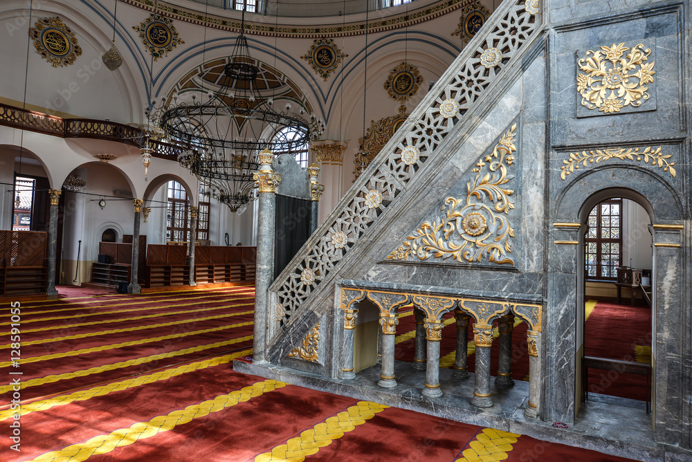Aziziye Cami Minberi
