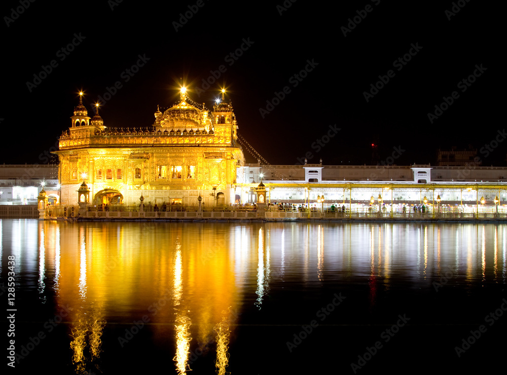 A night shot of the Golden Temple (Harmandir Sahib) in Amritsar, Punjab (India)
